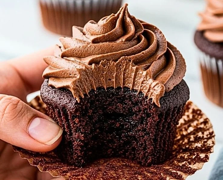 Einfache und feuchte Schokoladencupcakes
